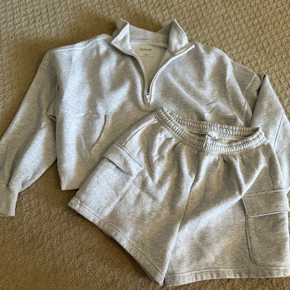 Abercrombie Sunday Set